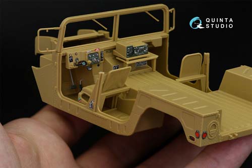 Quinta Studio 1/35 HUMVEE Family Interior Detail Set